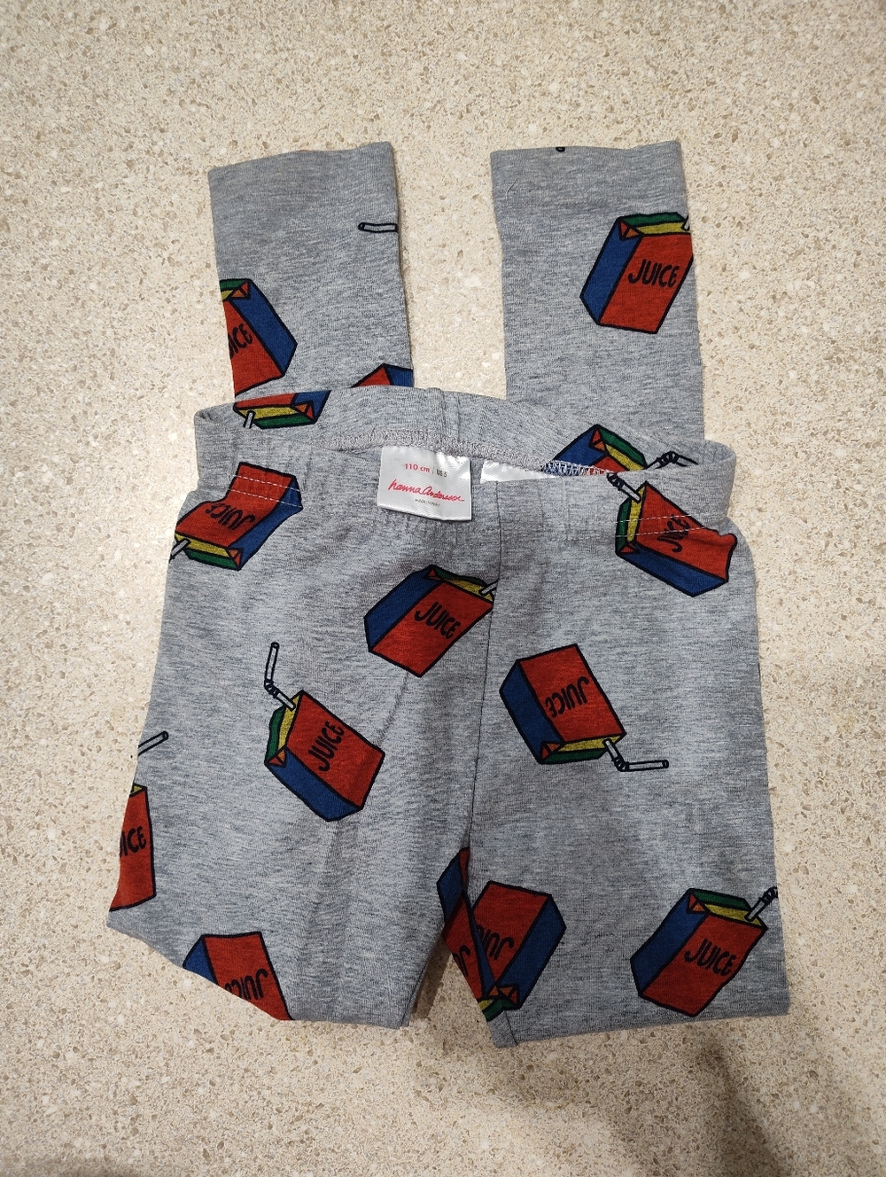 Hanna Andersson Gray Leggings with Red and Blue Juice Box Print